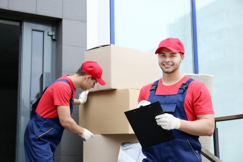 Removal van in Pentonville for local home moving