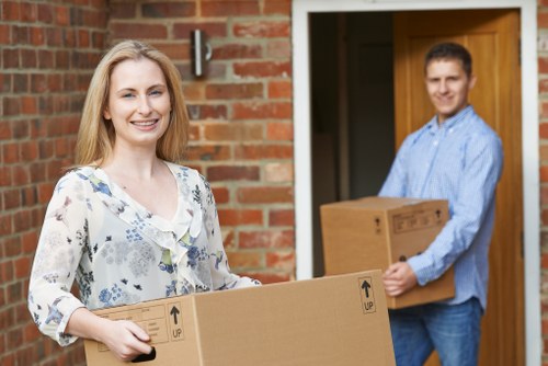 House removal service in Pentonville helping a family settle into a new home