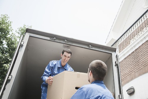 Affordable van transport for household items in Pentonville